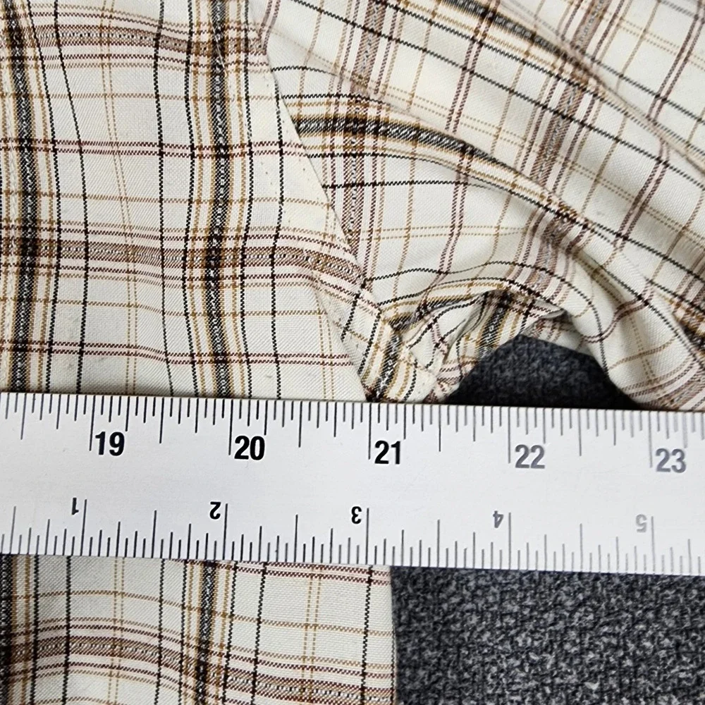 The North Face Mens Cream Brown Plaid Short Sleeve Button Down Shirt Size Medium